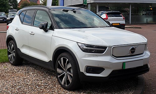 Volvo XC40 Recharge (Foto: Vauxford, CC BY-SA 4.0, via Wikimedia Commons) Volvo XC40 Recharge